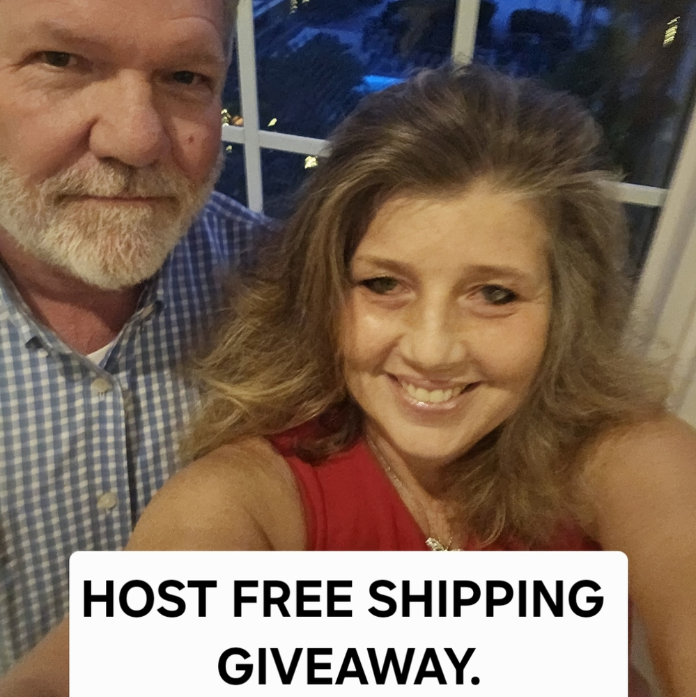 FREE SHIPPING HOST GIVEAWAY